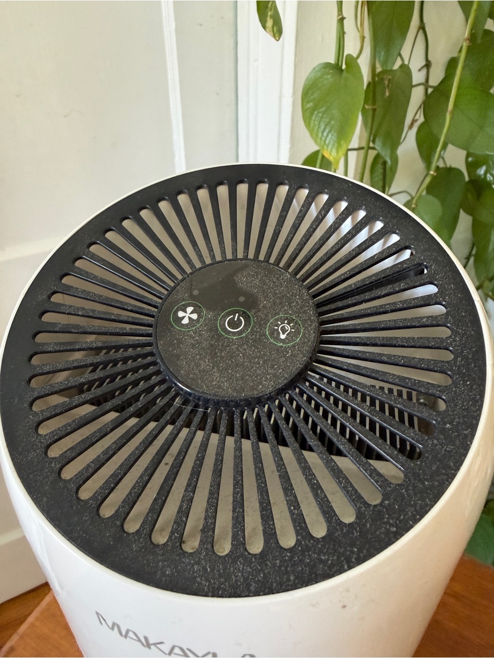 Makayla White Portable Humidifier / Diffuser - Picture 6 of 13